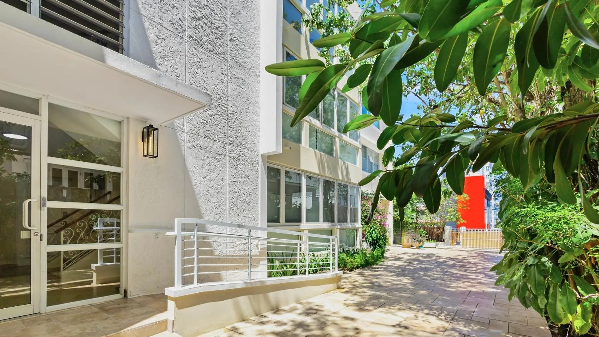 Hidden Gem In Miramar- Power Generator- Parking Apartment San Juan Puerto Rico