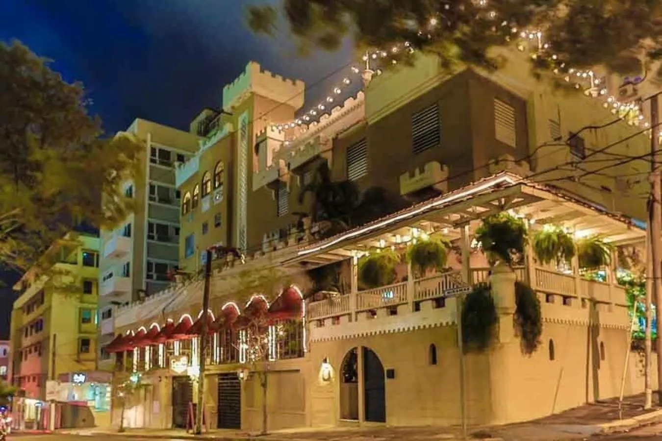 Hidden Gem In Miramar- Power Generator- Parking Apartment San Juan